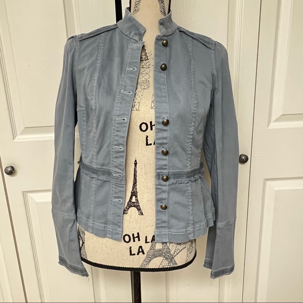 White House black market coat Size 2
